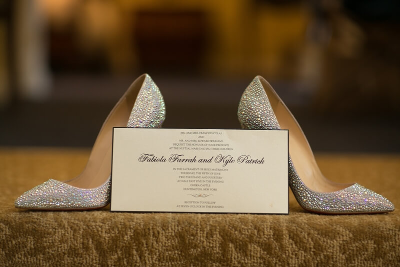 invitation on shoes