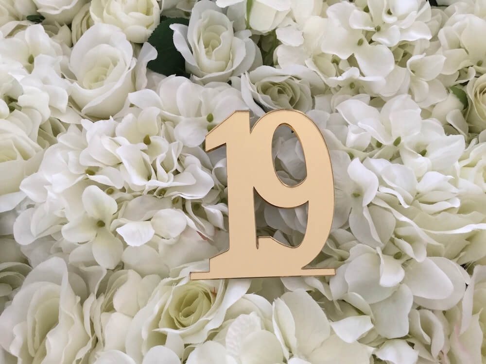 Table numbers white roses -9